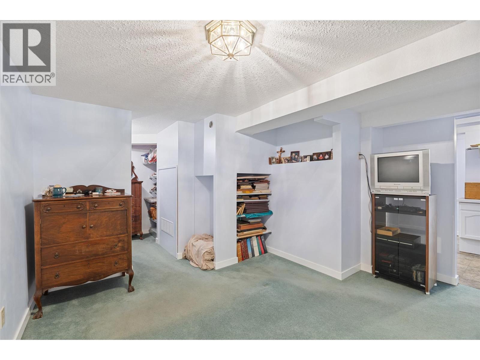 880 6th Avenue, Kamloops, British Columbia  V2C 3S1 - Photo 41 - 10366335