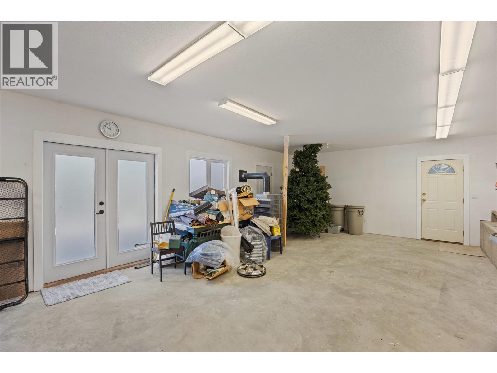 880 6th Avenue, Kamloops, British Columbia  V2C 3S1 - Photo 53 - 10366335