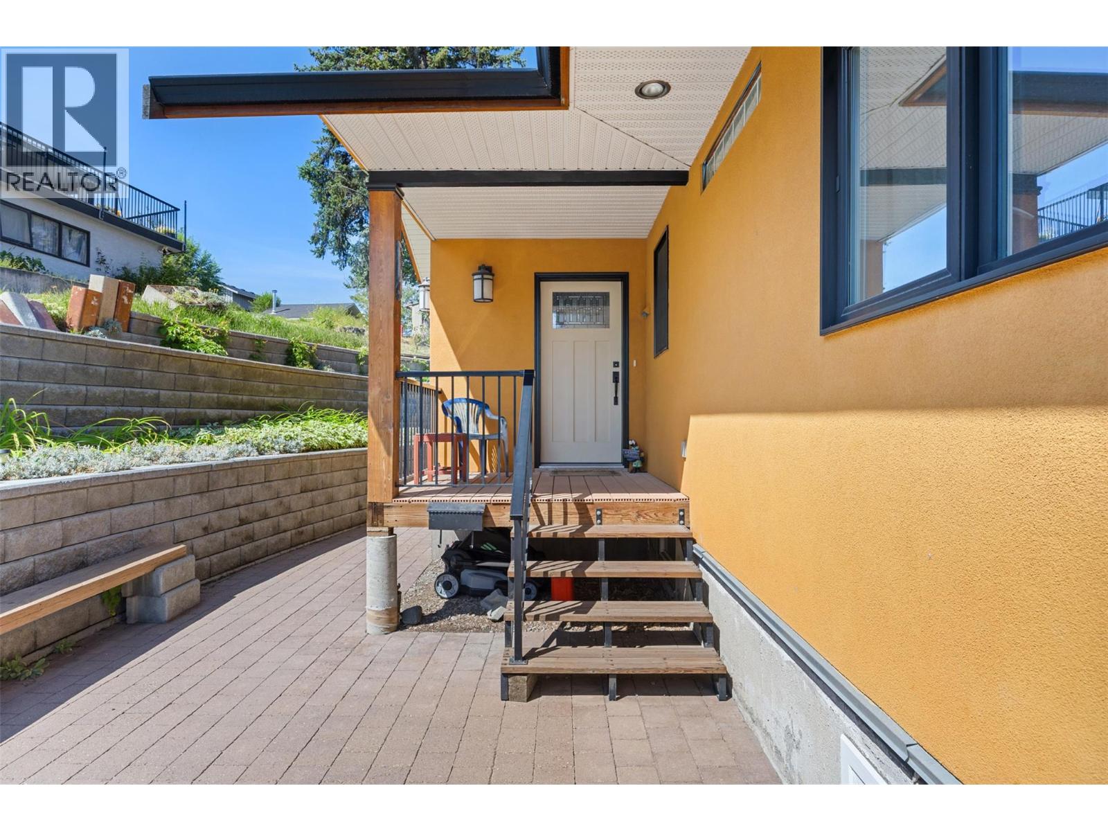 880 6th Avenue, Kamloops, British Columbia  V2C 3S1 - Photo 74 - 10366335