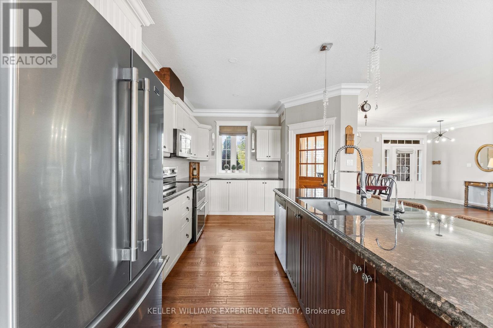 2 Harry Parker Place, Adjala-Tosorontio, Ontario  L0M 1J0 - Photo 15 - N12474501