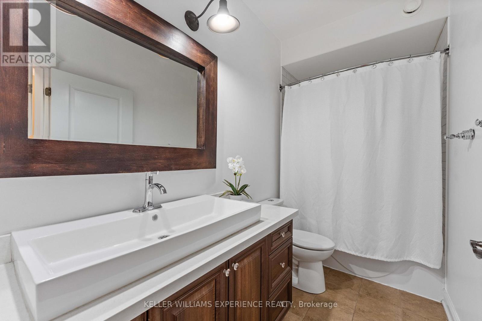 2 Harry Parker Place, Adjala-Tosorontio, Ontario  L0M 1J0 - Photo 19 - N12474501