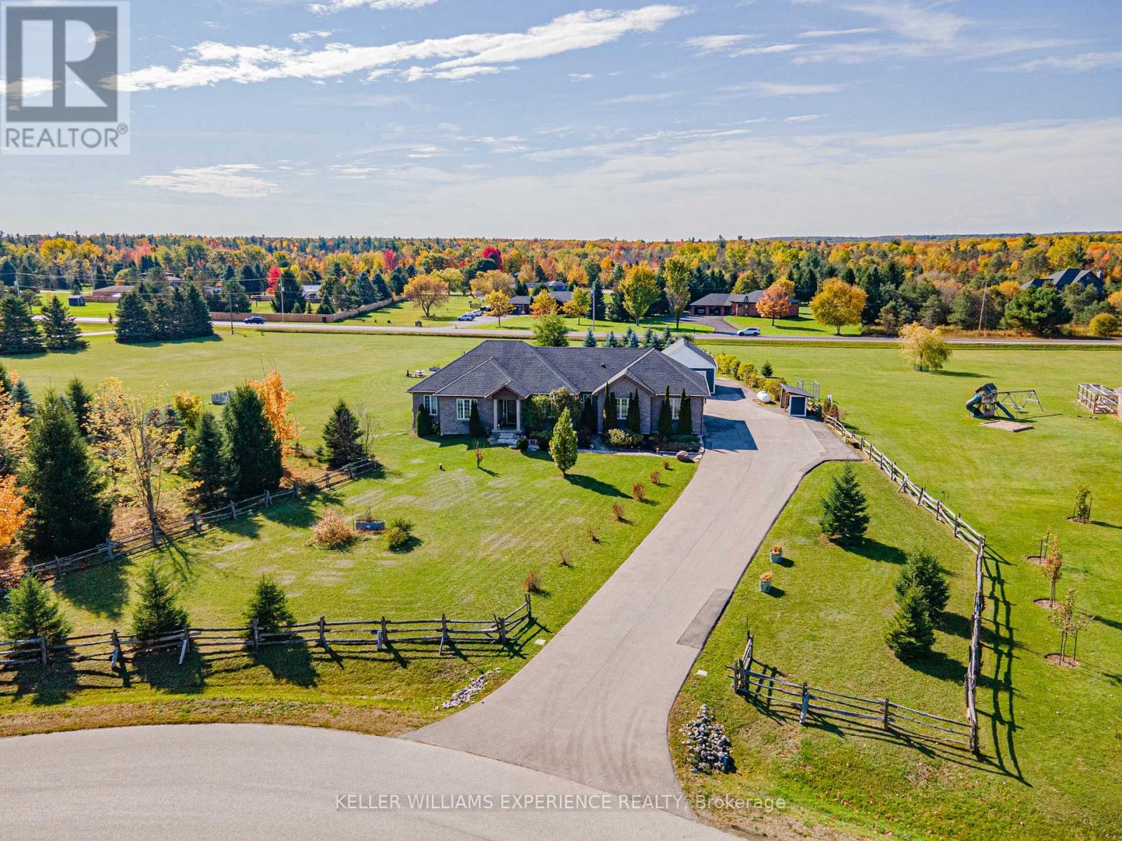2 Harry Parker Place, Adjala-Tosorontio, Ontario  L0M 1J0 - Photo 2 - N12474501