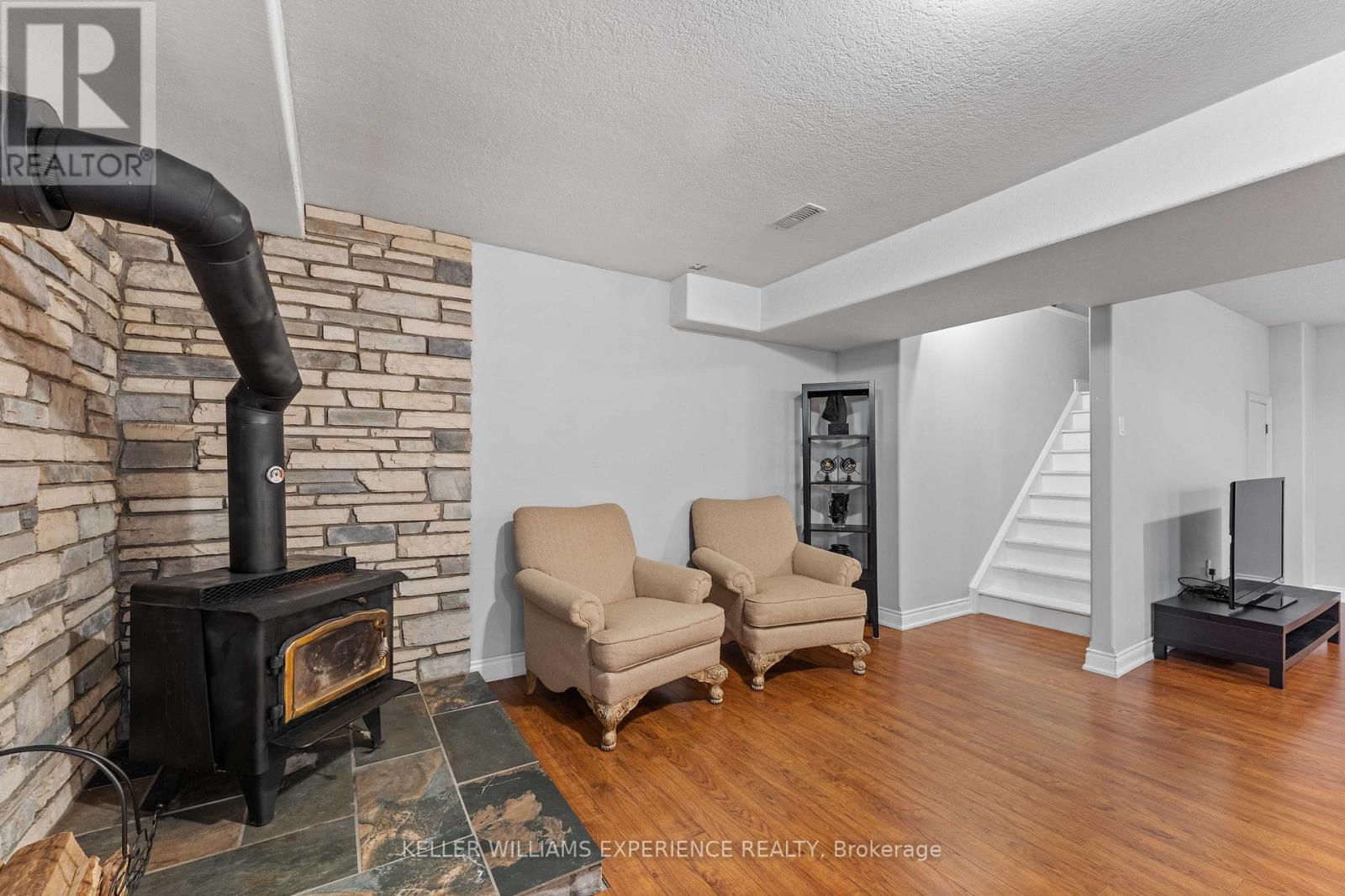 2 Harry Parker Place, Adjala-Tosorontio, Ontario  L0M 1J0 - Photo 28 - N12474501