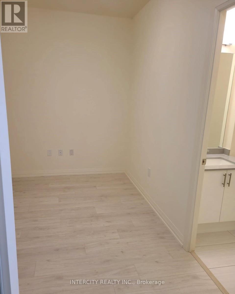 1406 - 9000 Jane Street, Vaughan, Ontario  L4K 2M9 - Photo 9 - N12474514