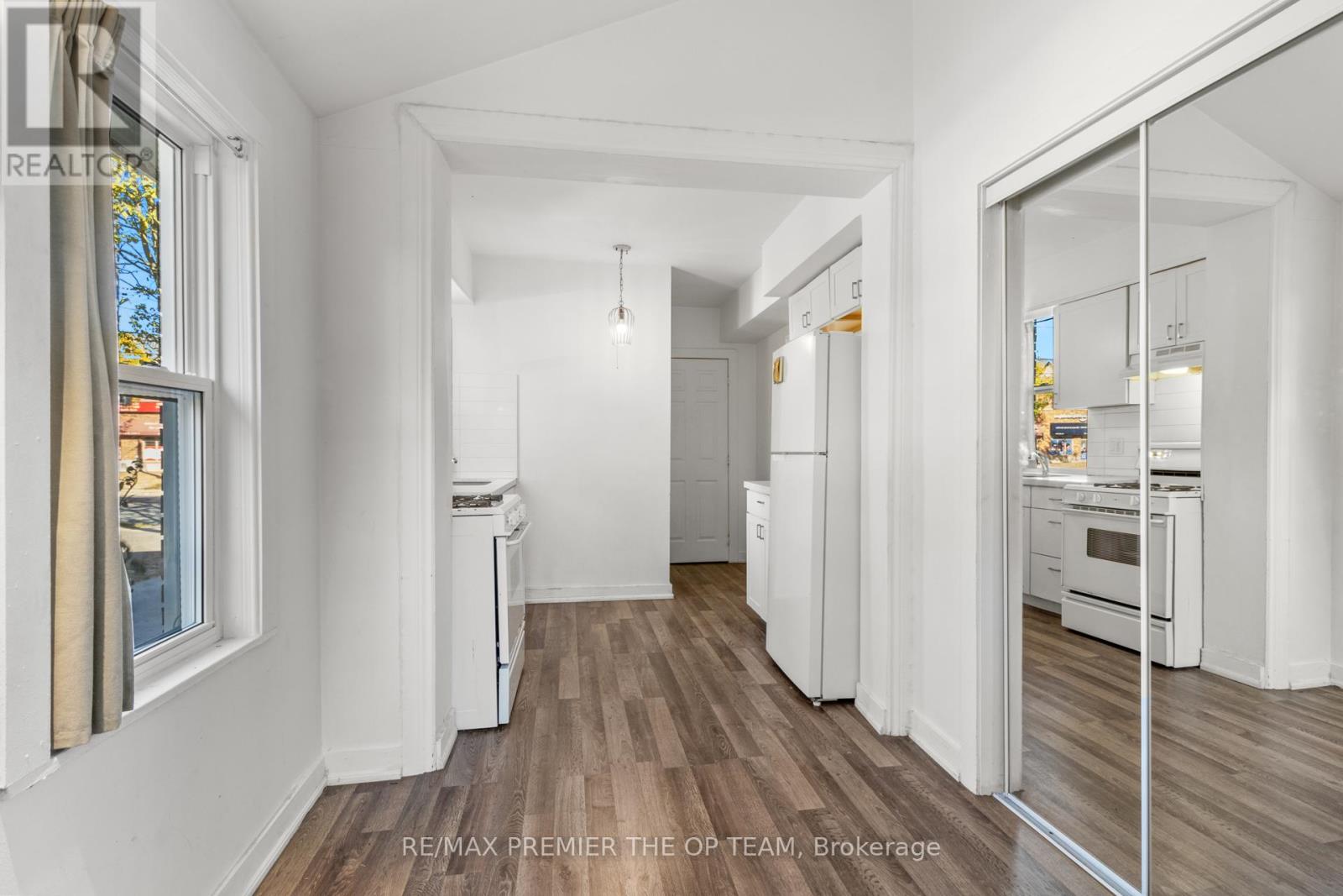 10128 Keele Street, Vaughan, Ontario  L6A 1G3 - Photo 10 - N12474543