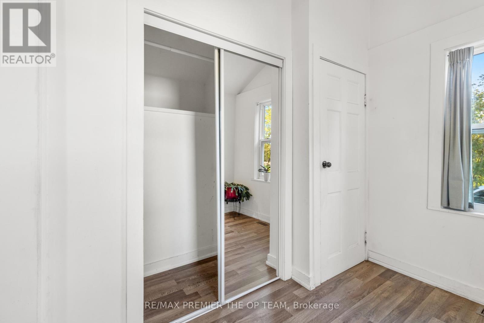 10128 Keele Street, Vaughan, Ontario  L6A 1G3 - Photo 11 - N12474543