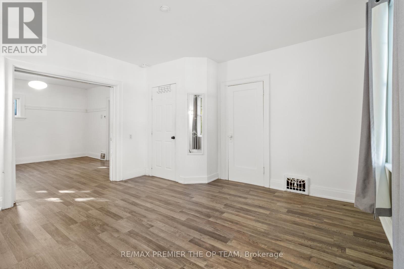 10128 Keele Street, Vaughan, Ontario  L6A 1G3 - Photo 14 - N12474543
