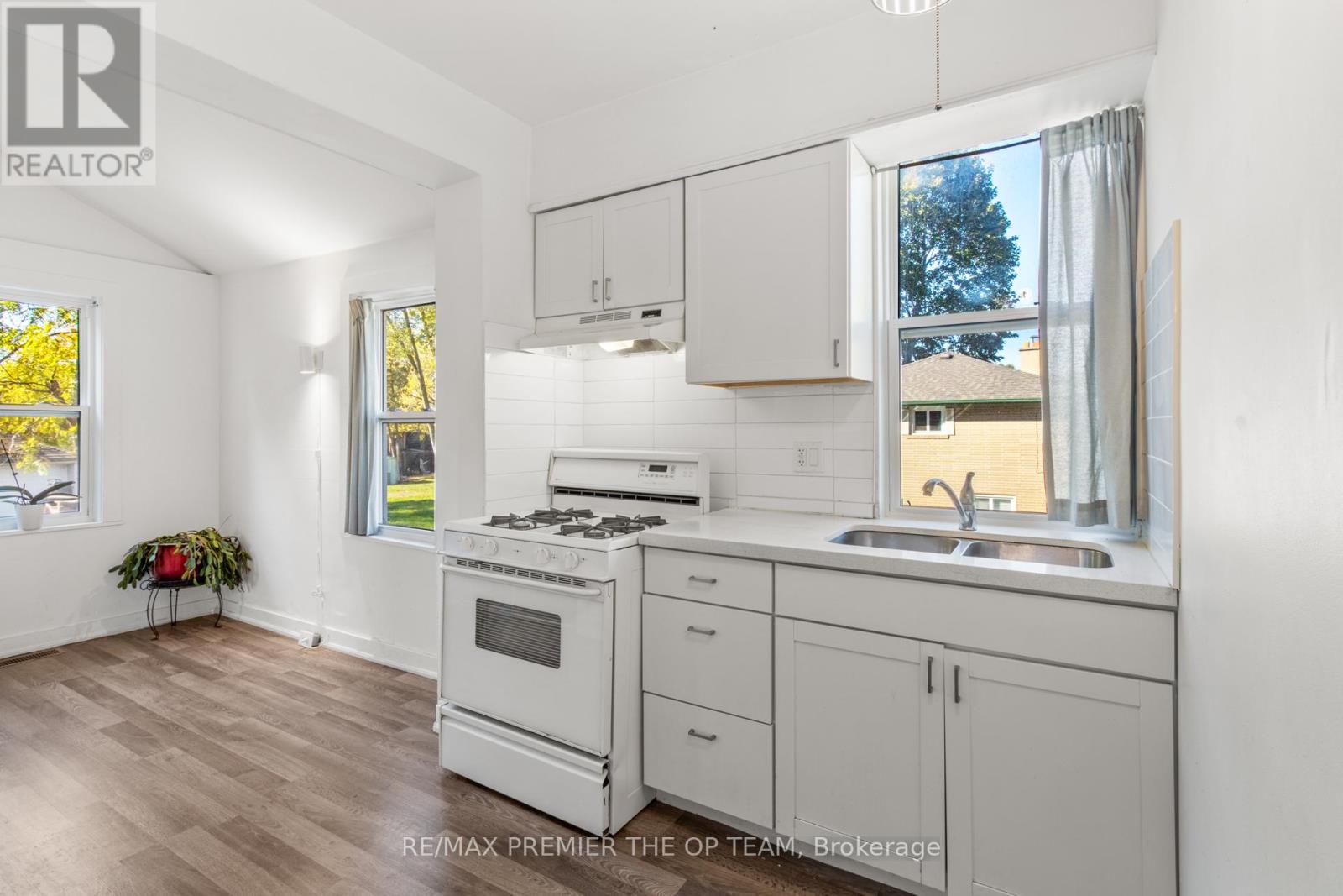 10128 Keele Street, Vaughan, Ontario  L6A 1G3 - Photo 18 - N12474543