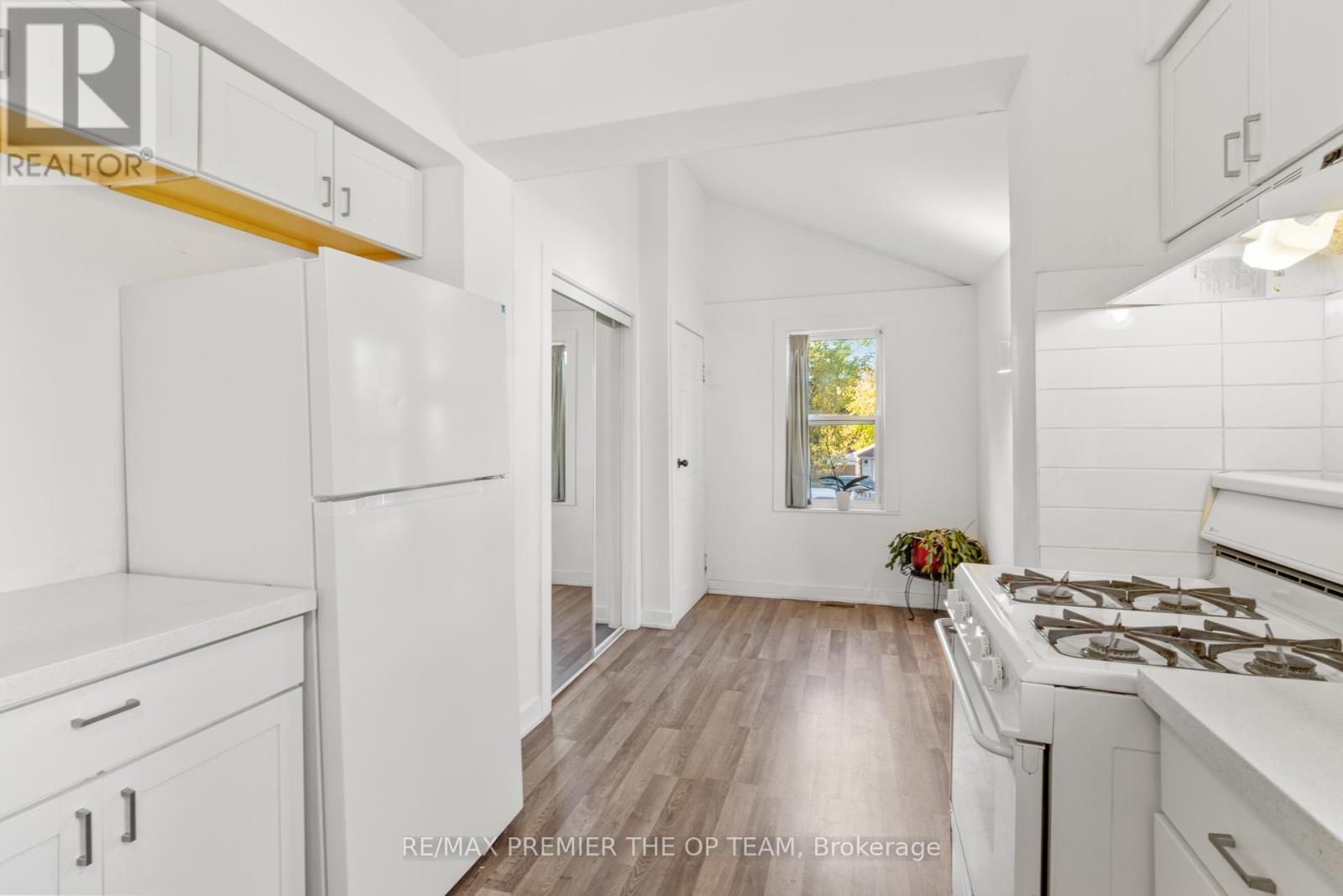 10128 Keele Street, Vaughan, Ontario  L6A 1G3 - Photo 19 - N12474543