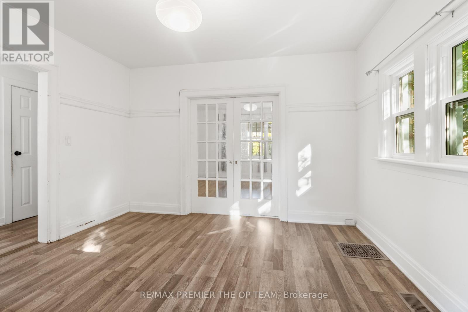 10128 Keele Street, Vaughan, Ontario  L6A 1G3 - Photo 26 - N12474543
