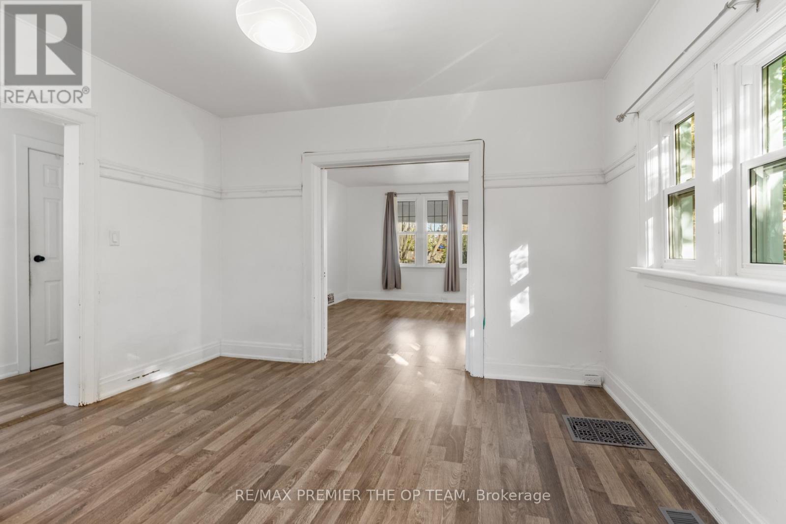 10128 Keele Street, Vaughan, Ontario  L6A 1G3 - Photo 33 - N12474543