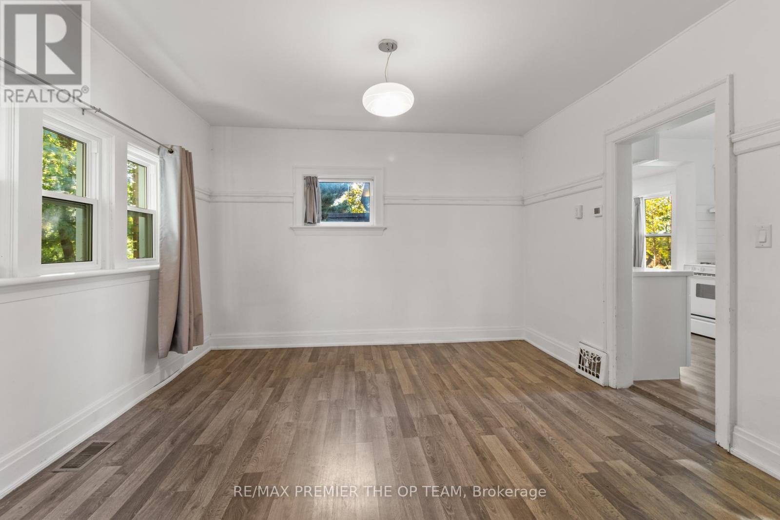 10128 Keele Street, Vaughan, Ontario  L6A 1G3 - Photo 36 - N12474543