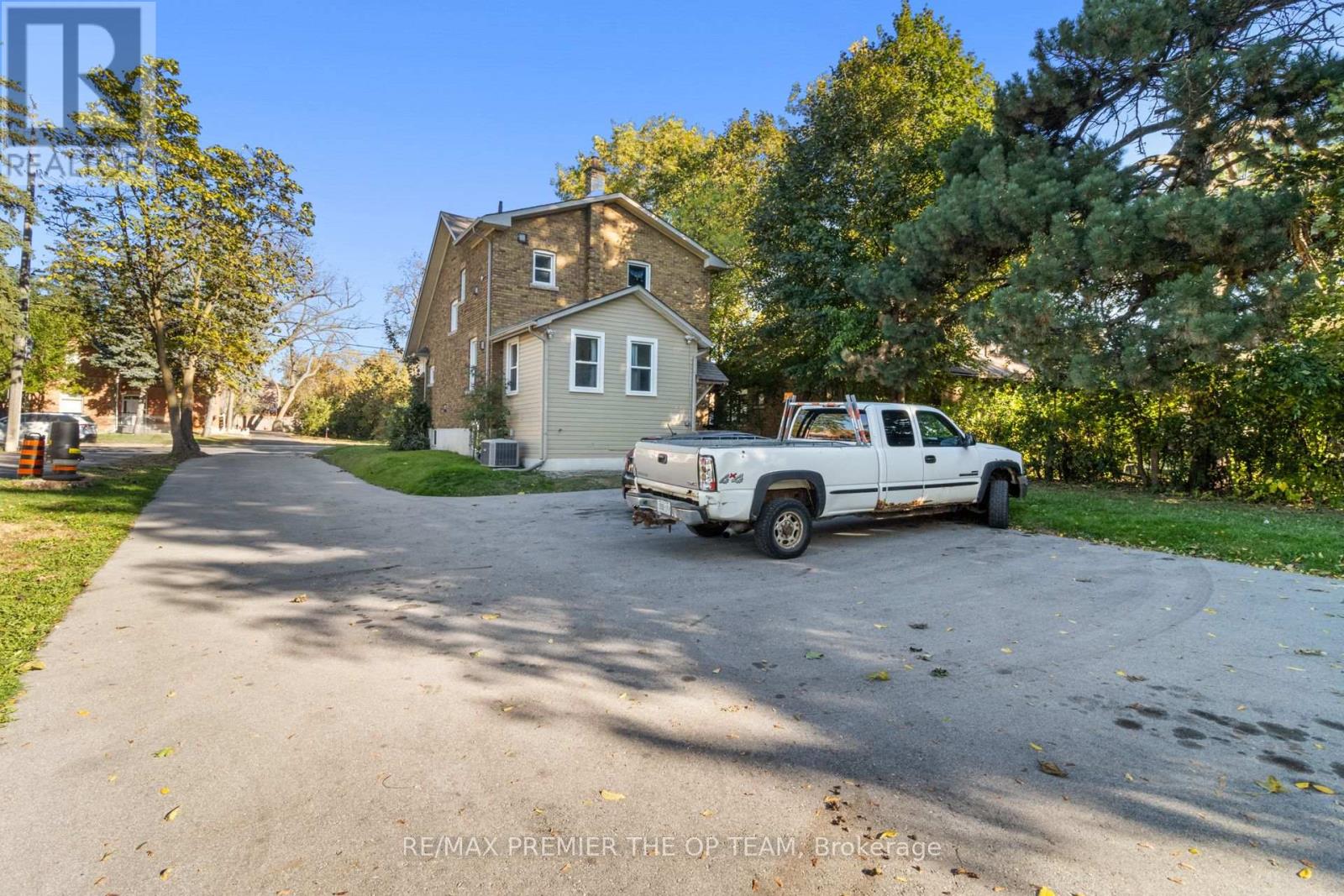 10128 Keele Street, Vaughan, Ontario  L6A 1G3 - Photo 38 - N12474543