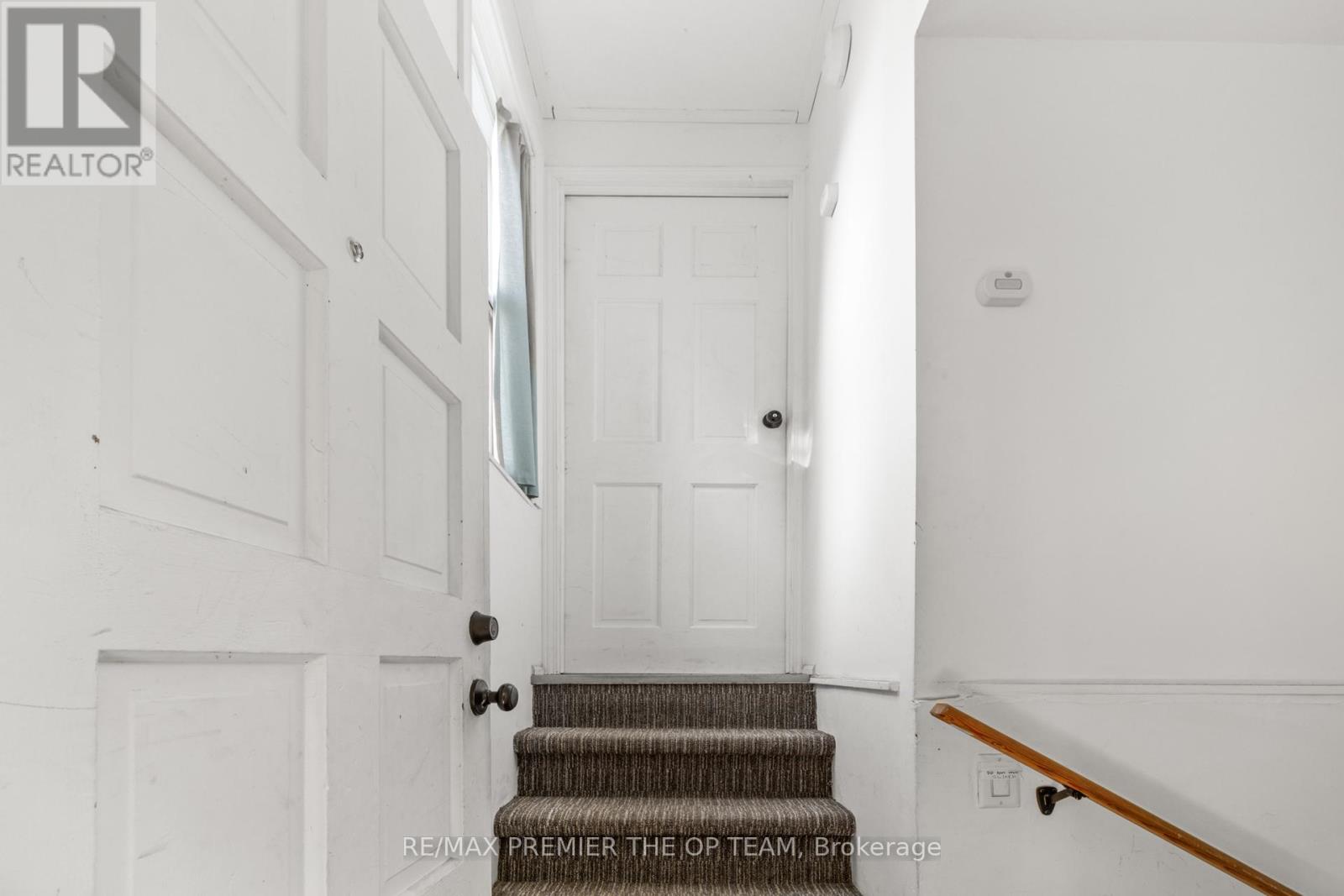 10128 Keele Street, Vaughan, Ontario  L6A 1G3 - Photo 6 - N12474543