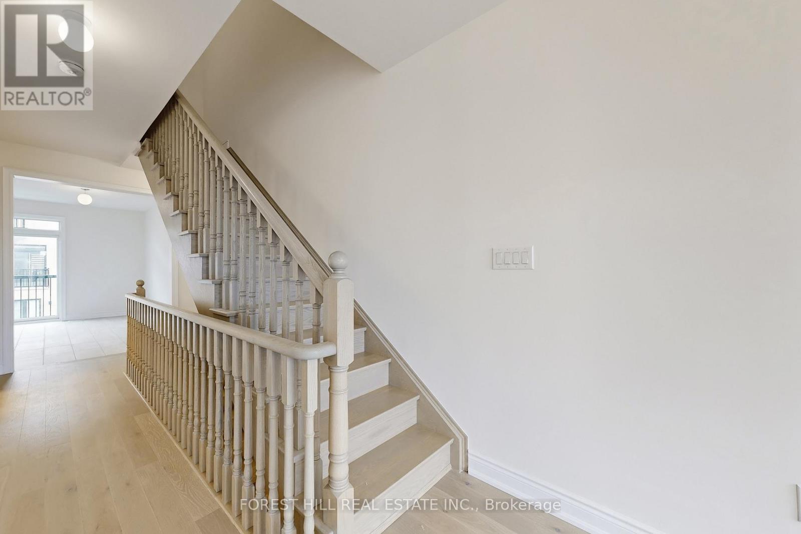 40 Tennant Circle, Vaughan, Ontario  L4H 5L5 - Photo 15 - N12474554