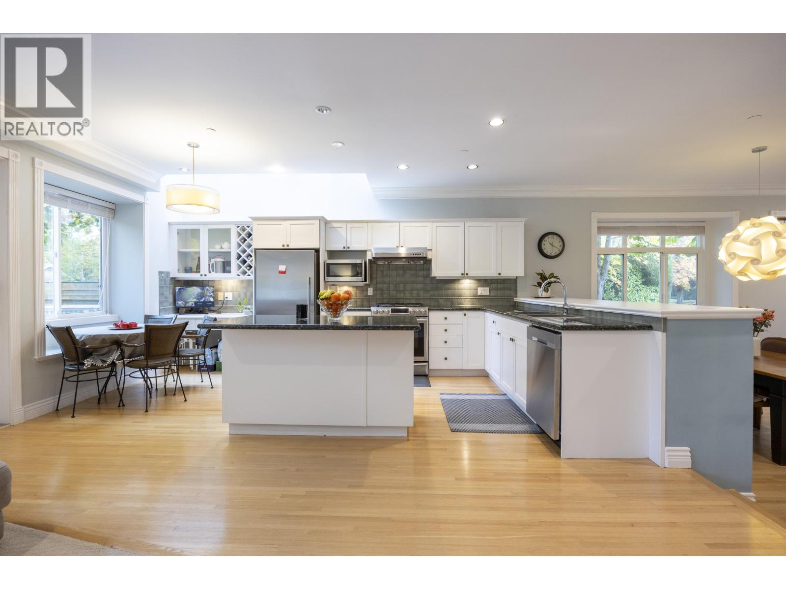 4203 W 14th Avenue, Vancouver, British Columbia  V6R 2X7 - Photo 10 - R3060118