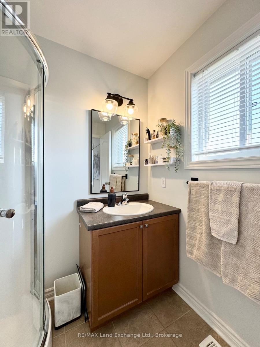 451 Joseph Street, Saugeen Shores, Ontario  N0H 2C2 - Photo 21 - X12474573