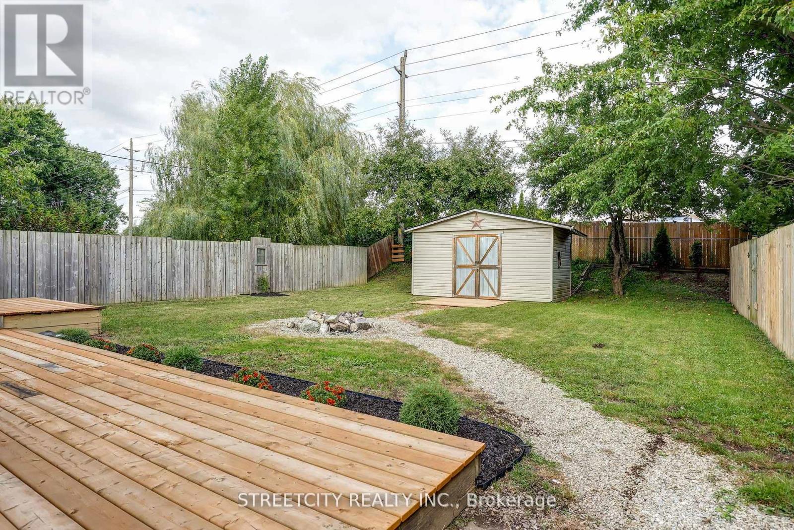 58 Manor Road, St. Thomas, Ontario  N5R 5N7 - Photo 43 - X12474592