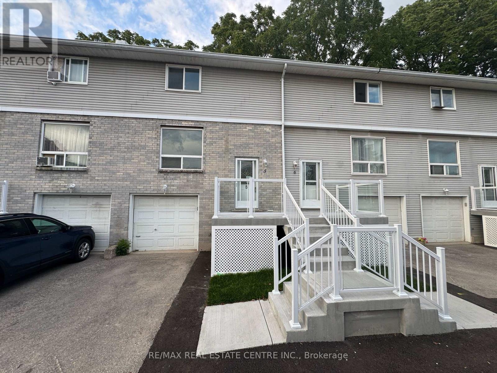 5 - 648 DOON VILLAGE ROAD, Kitchener, Ontario