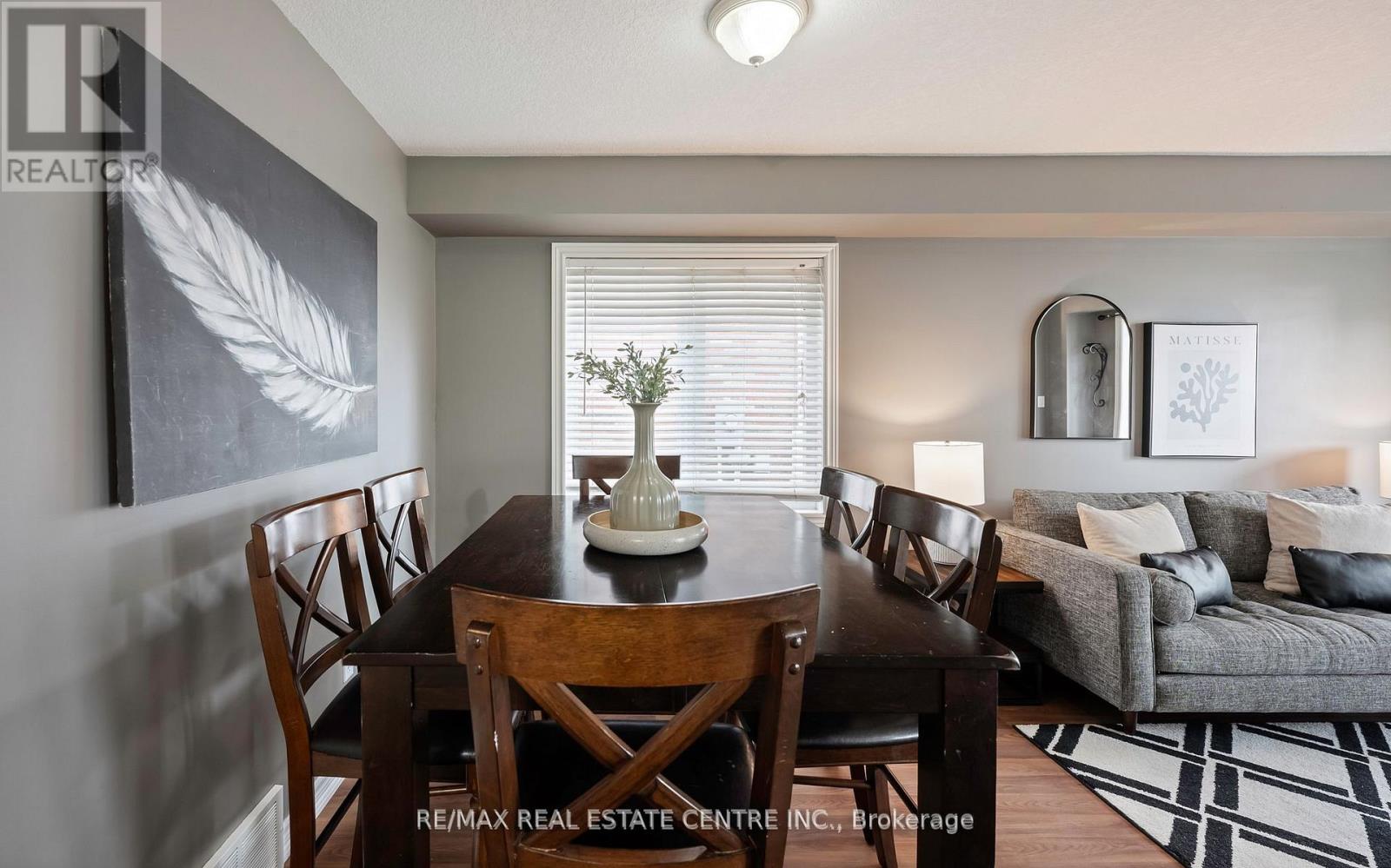 6 Maude Court, Orangeville, Ontario  L9W 0A3 - Photo 6 - W12474384