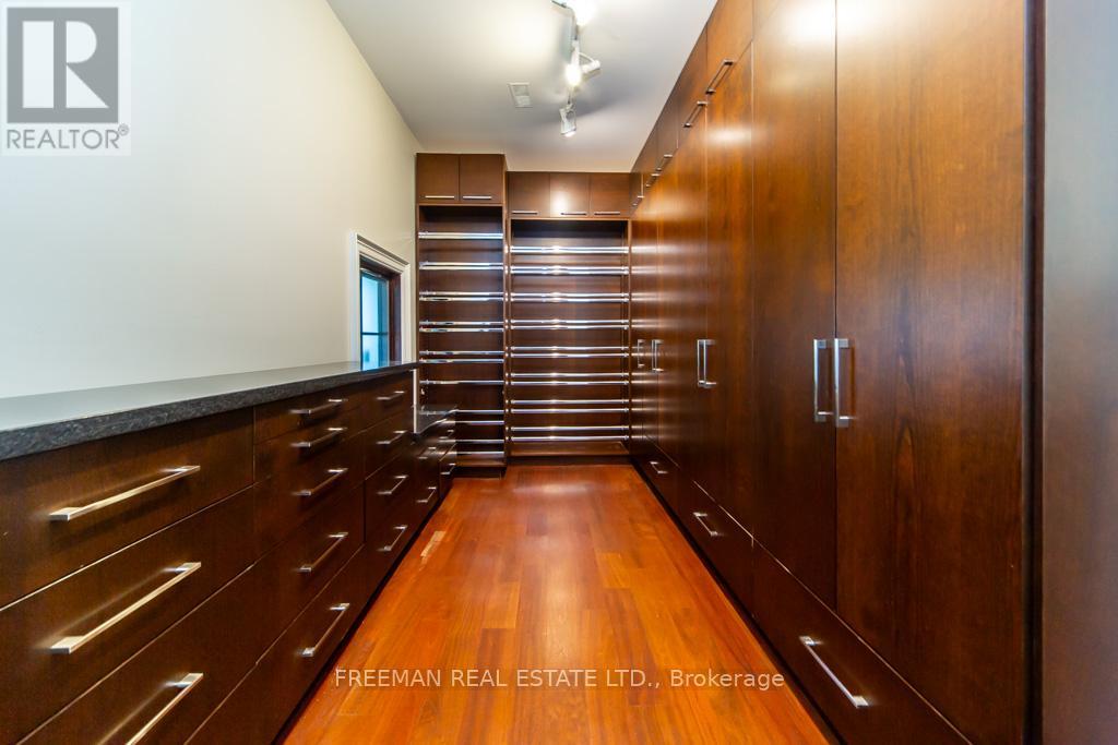 481 Country Club Crescent, Mississauga, Ontario  L5J 2P9 - Photo 18 - W12474535