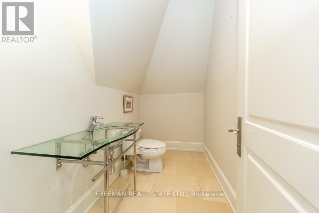 481 Country Club Crescent, Mississauga, Ontario  L5J 2P9 - Photo 27 - W12474535