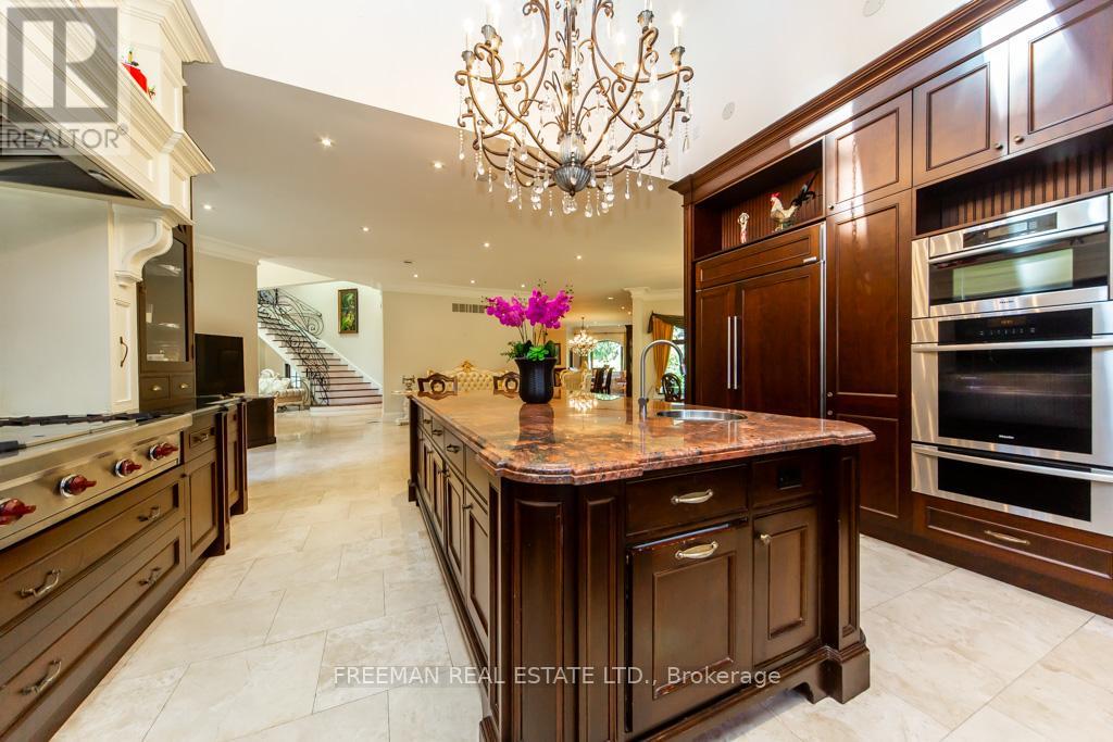 481 Country Club Crescent, Mississauga, Ontario  L5J 2P9 - Photo 8 - W12474535