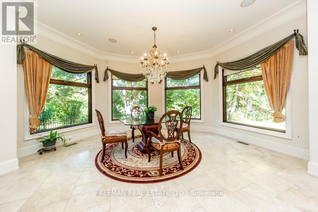 481 Country Club Crescent, Mississauga, Ontario  L5J 2P9 - Photo 9 - W12474535