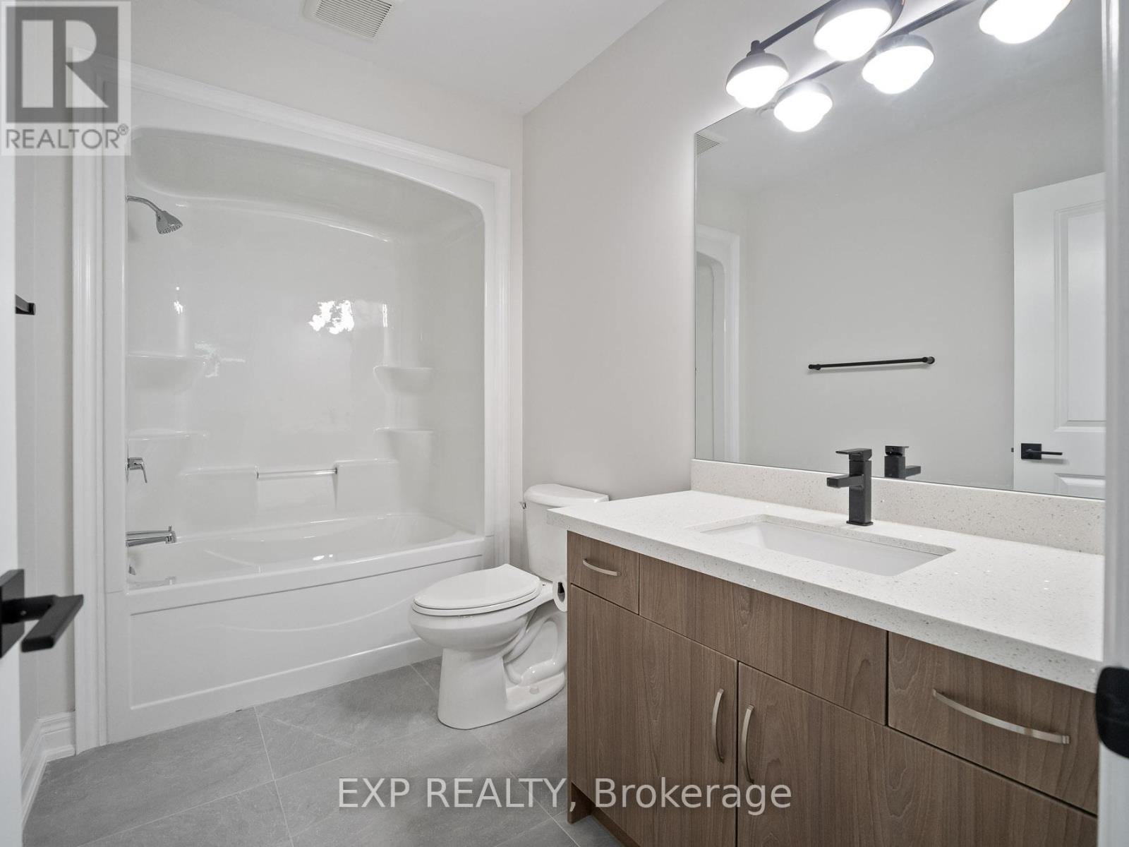 9002 Emily Boulevard, Niagara Falls, Ontario  L2H 3T1 - Photo 42 - X12474623