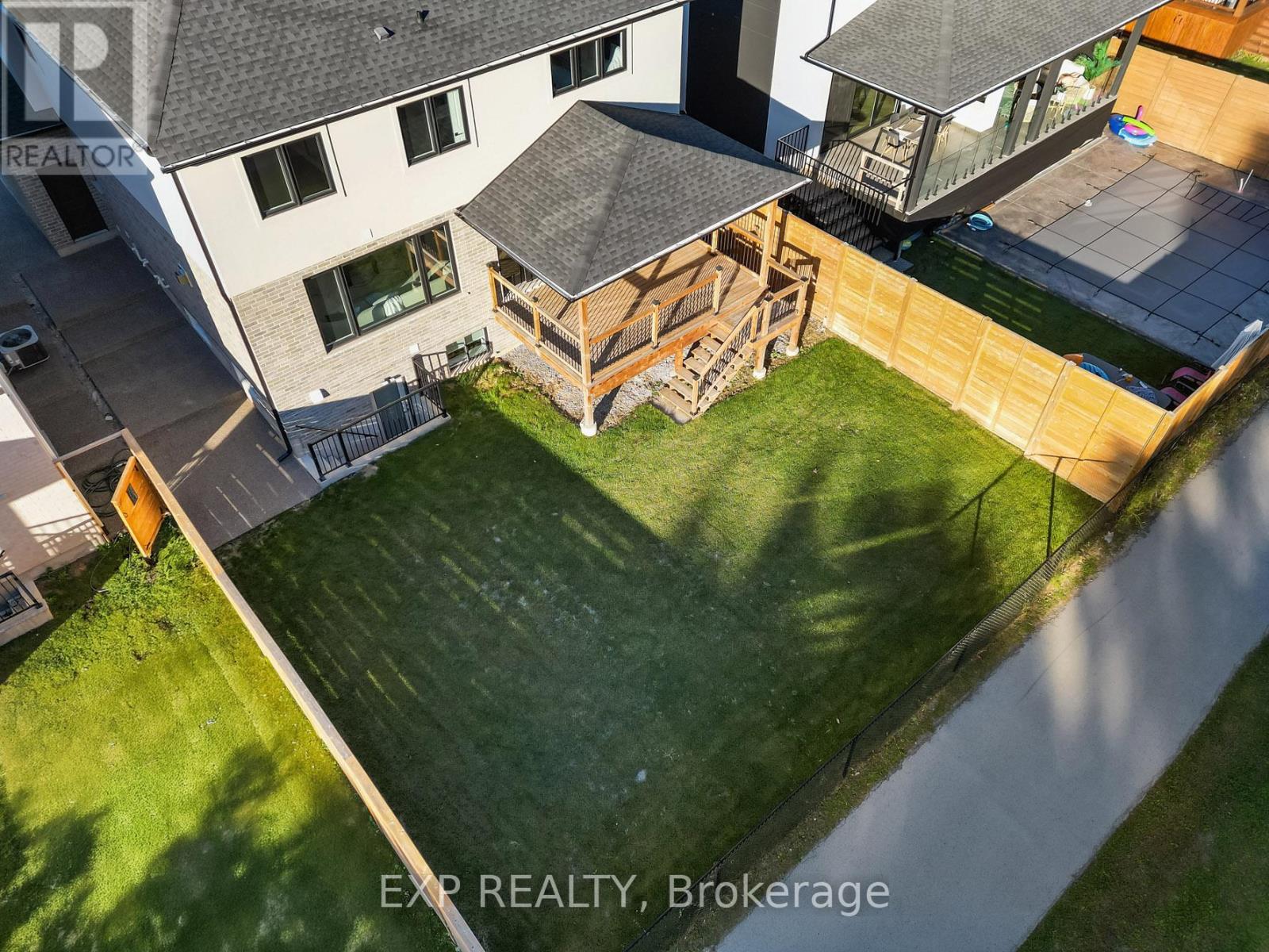 9002 Emily Boulevard, Niagara Falls, Ontario  L2H 3T1 - Photo 48 - X12474623