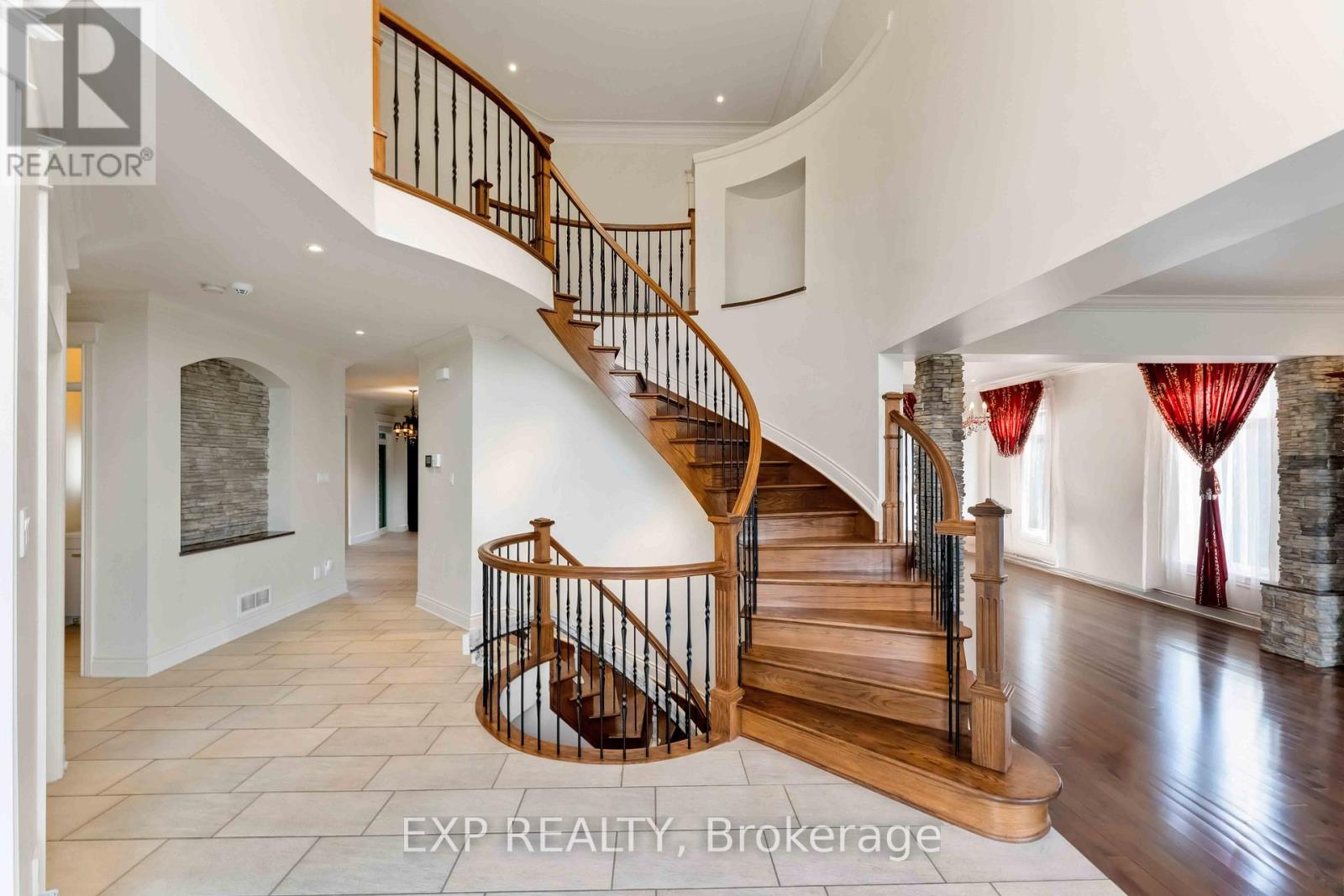 6984 Lakes Park Drive, Ottawa, Ontario  K4P 1P1 - Photo 8 - X12387605