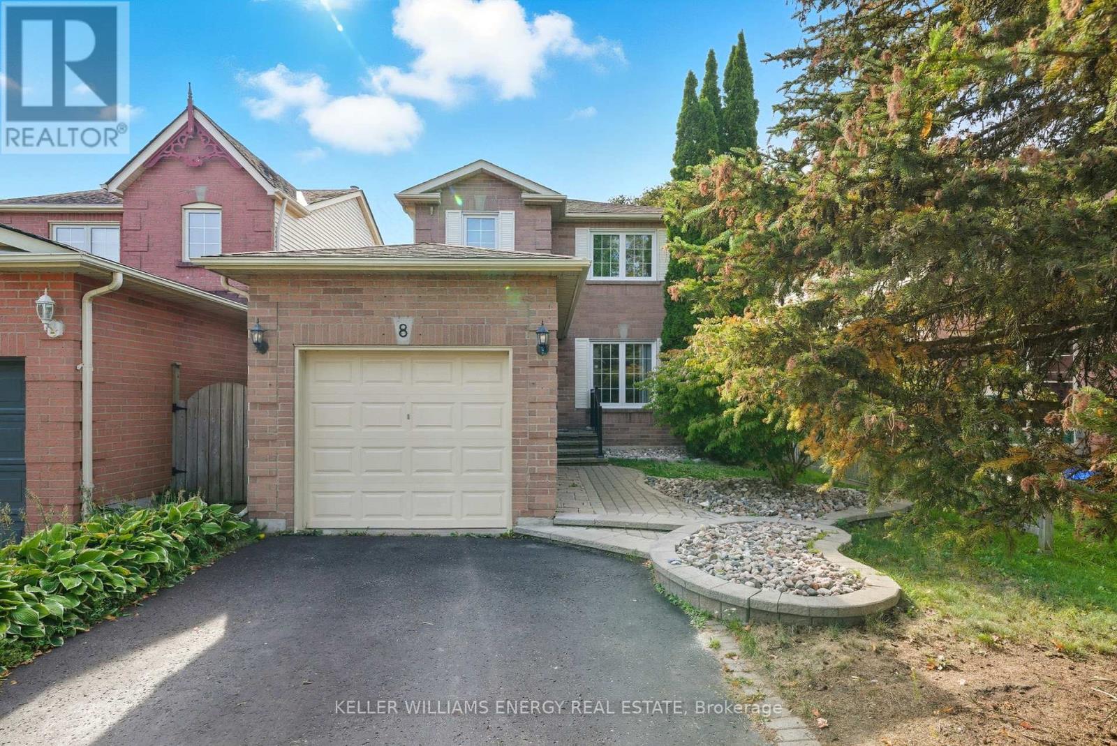 8 INGLIS AVENUE, Clarington, Ontario