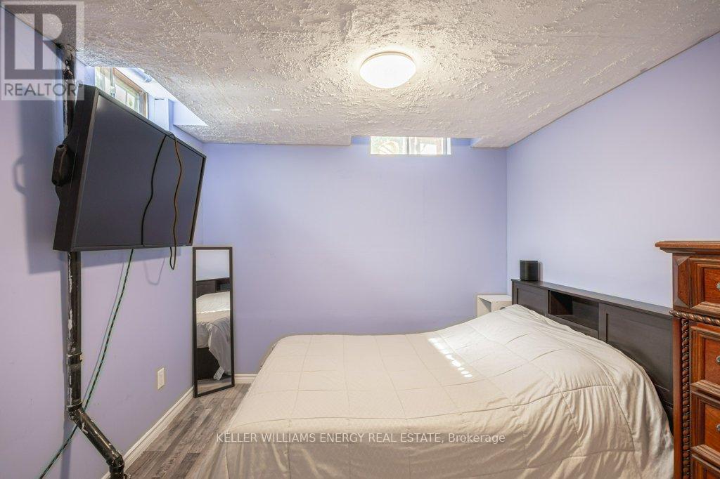 17 Barrow Court, Whitby, Ontario  L1P 1E4 - Photo 25 - E12474637