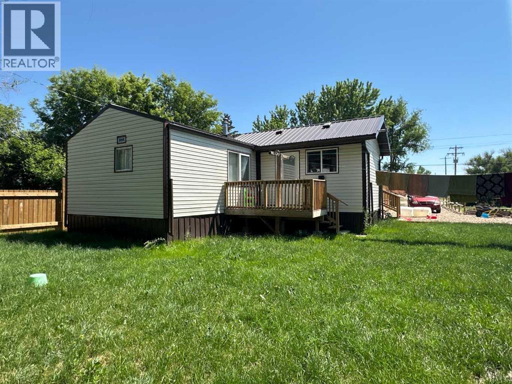 20 2 Avenue, Rolling Hills, Alberta