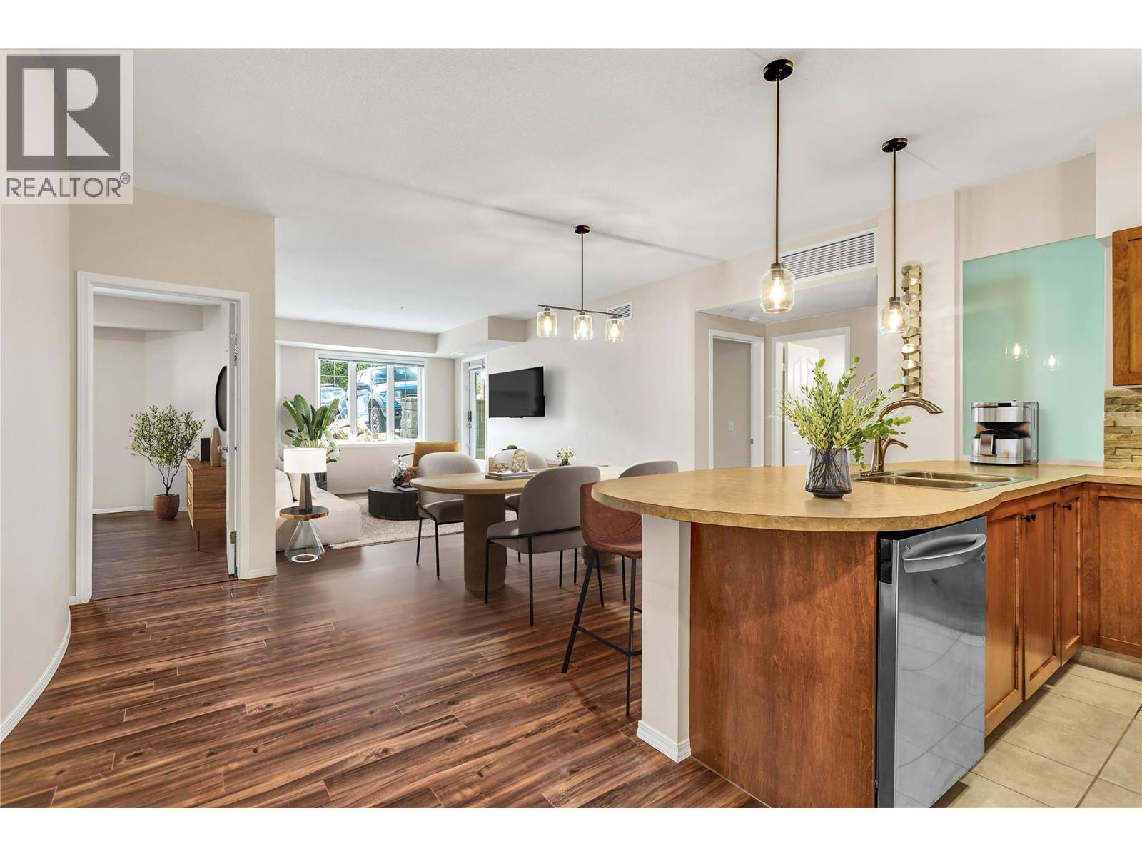 3168 Via Centrale Unit# 1102, Kelowna, British Columbia  V1V 2R6 - Photo 5 - 10363978