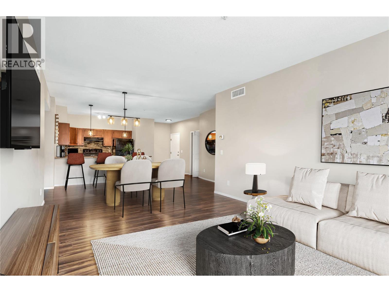 3168 Via Centrale Unit# 1102, Kelowna, British Columbia  V1V 2R6 - Photo 4 - 10363978