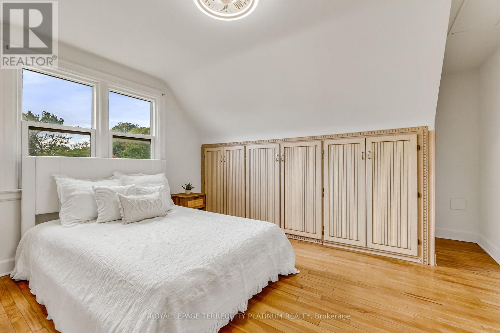 10 Locarno Avenue, Hamilton, Ontario  L8H 7H3 - Photo 28 - X12474506