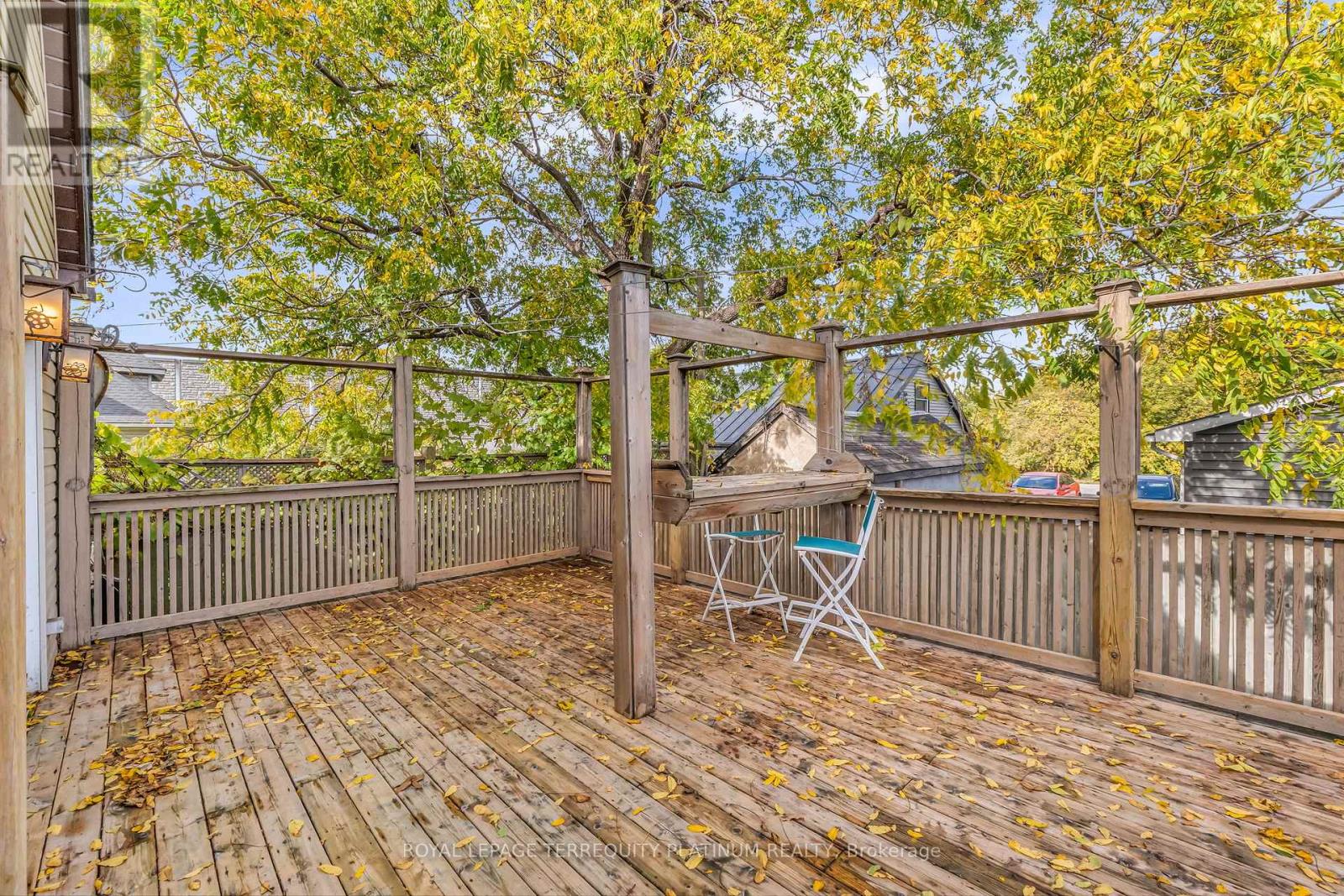 10 Locarno Avenue, Hamilton, Ontario  L8H 7H3 - Photo 36 - X12474506