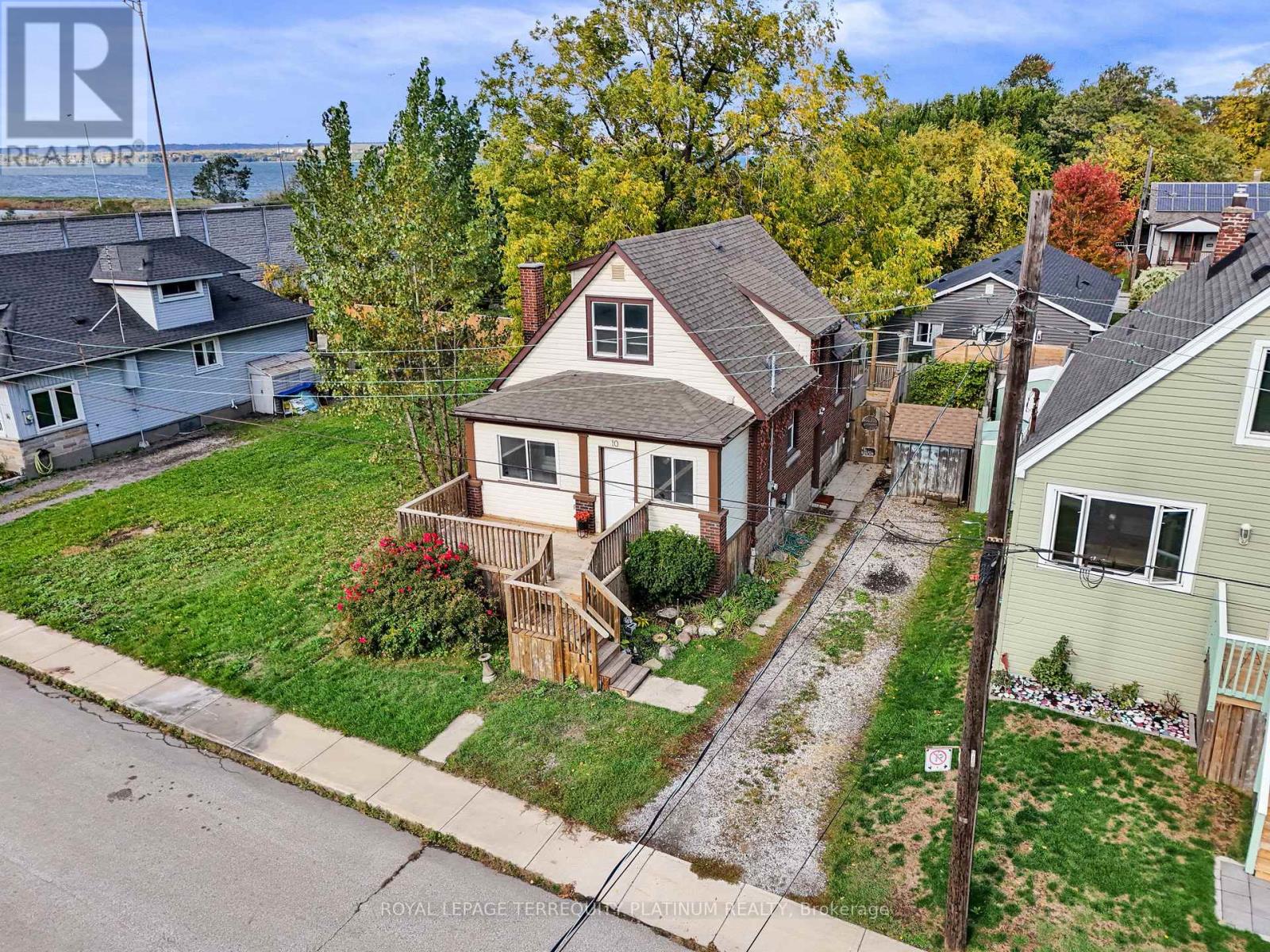 10 Locarno Avenue, Hamilton, Ontario  L8H 7H3 - Photo 40 - X12474506