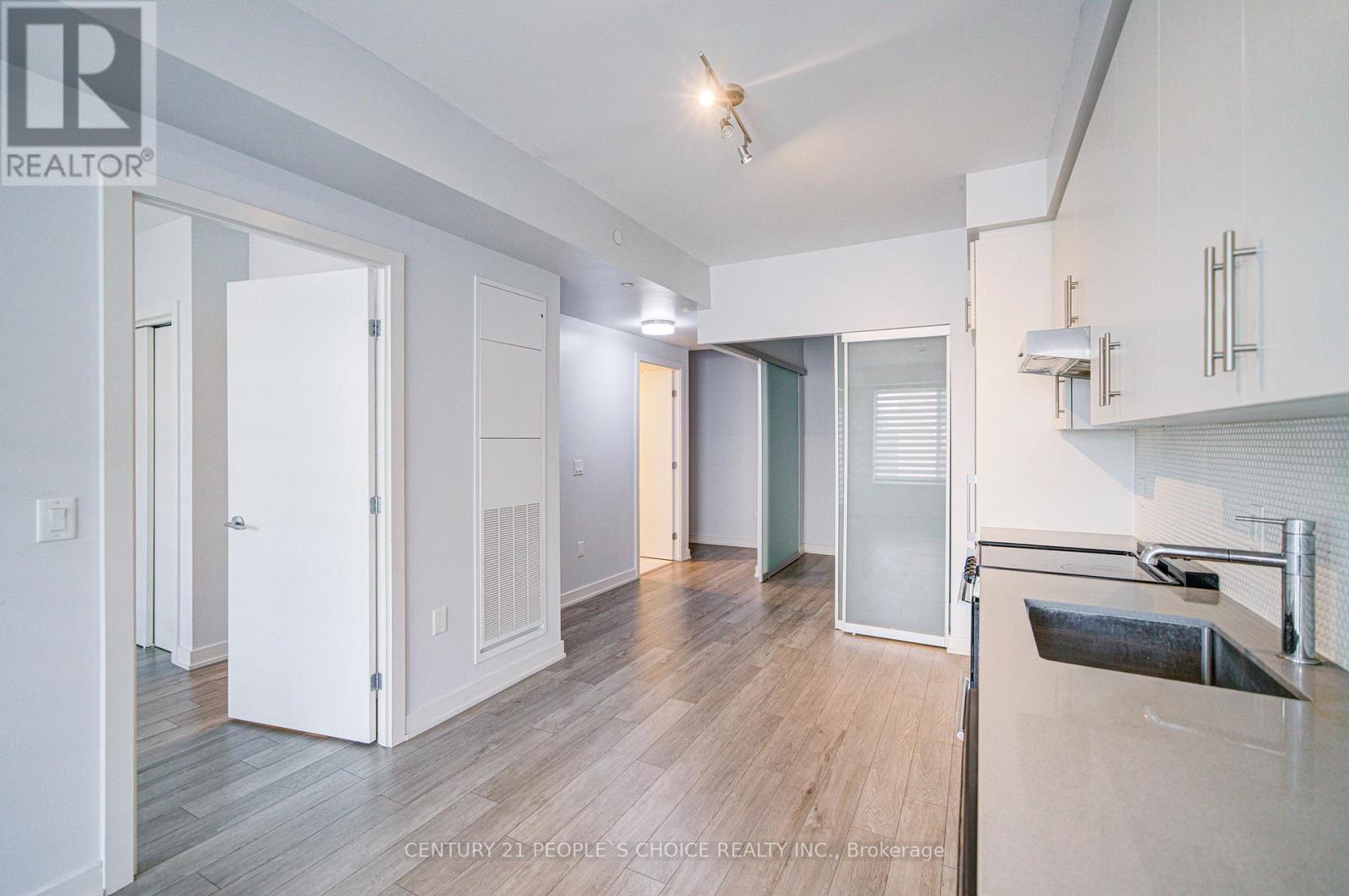 401 - 212 King William Street, Hamilton, Ontario  L8R 0A7 - Photo 16 - X12474551