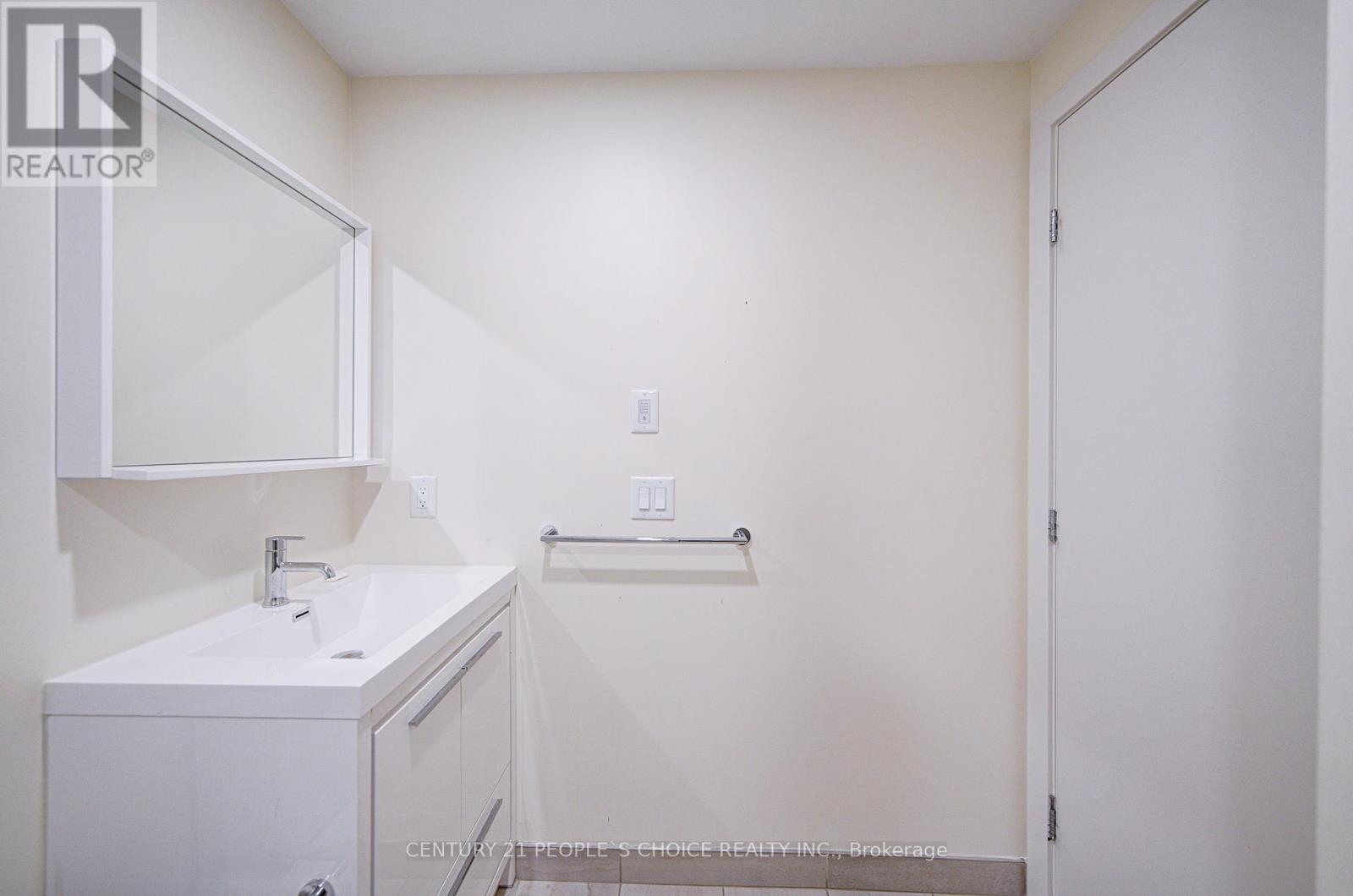 401 - 212 King William Street, Hamilton, Ontario  L8R 0A7 - Photo 28 - X12474551