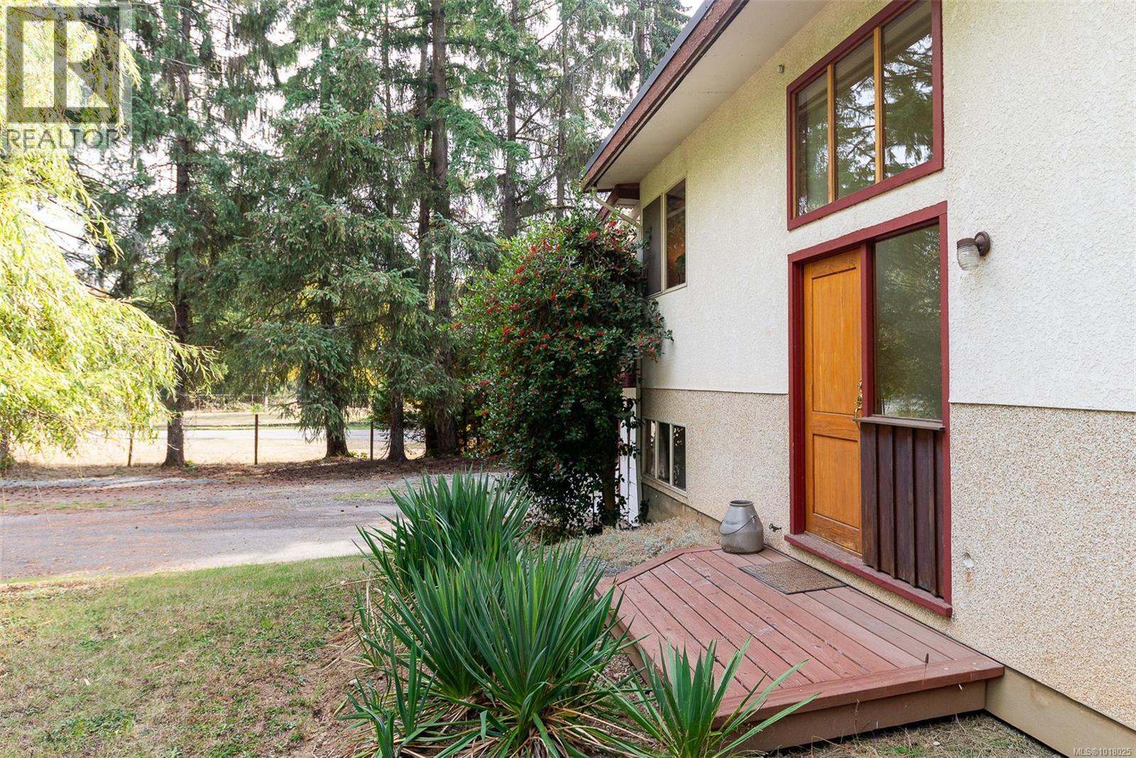 6686 Bell McKinnon Rd, Duncan, British Columbia