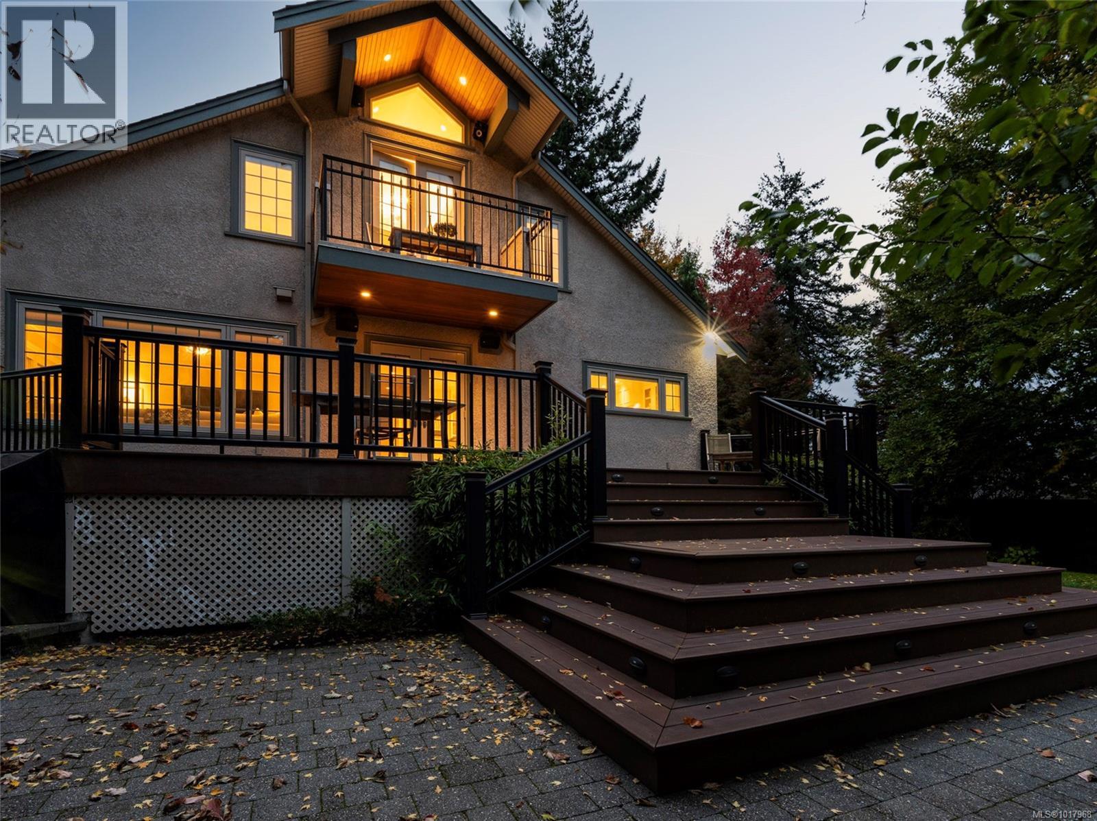 1690 Ash Rd, Saanich, British Columbia  V8N 2T5 - Photo 67 - 1017968