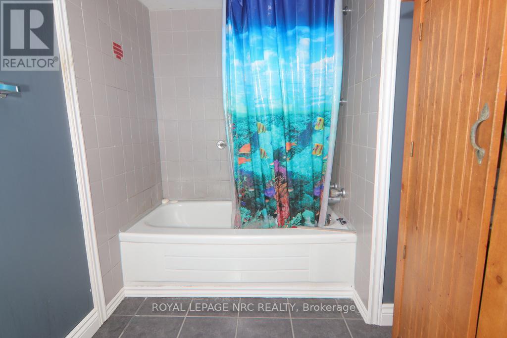 5192 Hamilton Street, Niagara Falls, Ontario  L2E 2W3 - Photo 32 - X12473836