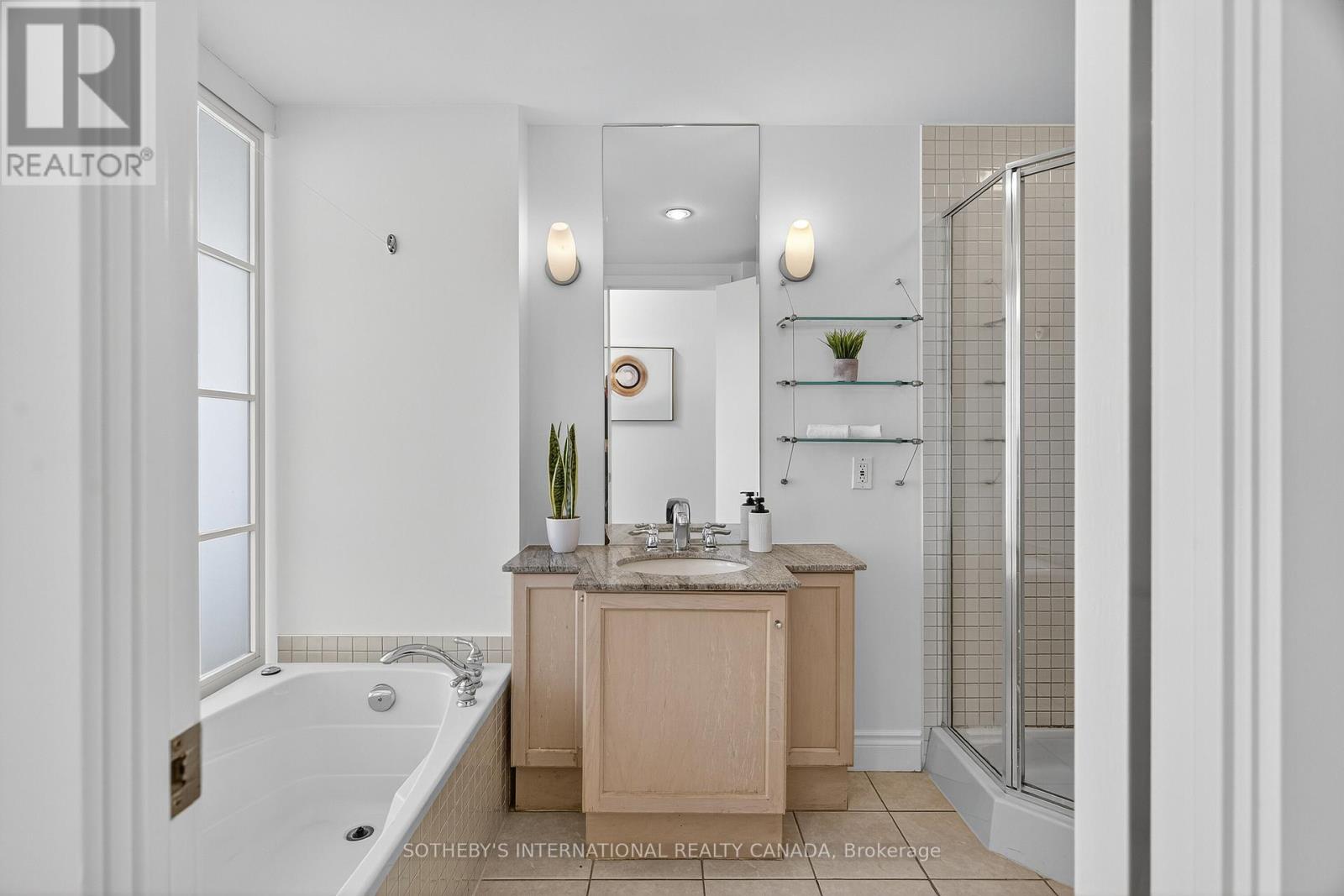 405w - 500 Queens Quay W, Toronto, Ontario  M5V 3K8 - Photo 32 - C12474561