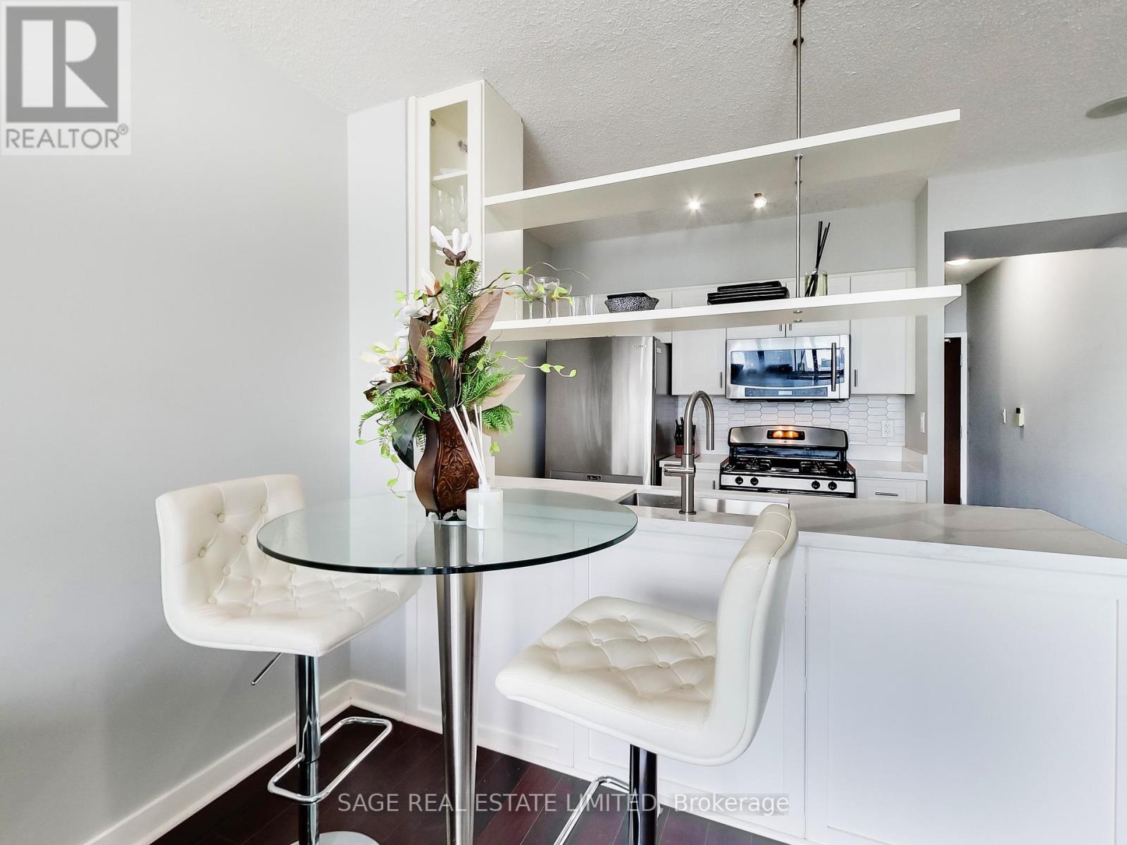 3707 - 35 Mariner Terrace, Toronto, Ontario  M5V 3V9 - Photo 10 - C12474670