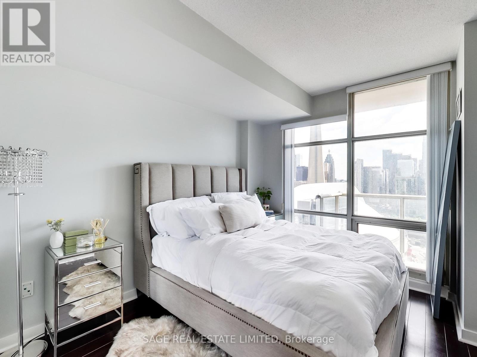 3707 - 35 Mariner Terrace, Toronto, Ontario  M5V 3V9 - Photo 17 - C12474670
