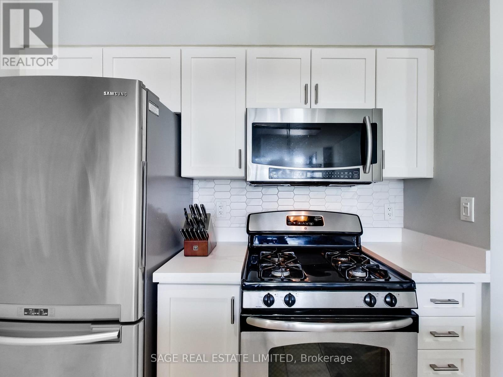 3707 - 35 Mariner Terrace, Toronto, Ontario  M5V 3V9 - Photo 6 - C12474670