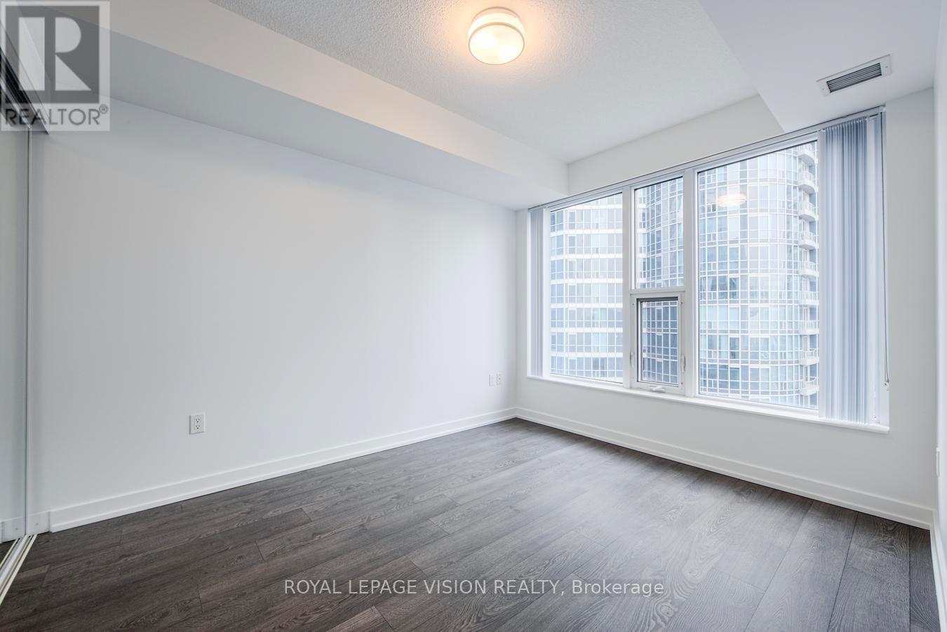 2409 - 10 York Street, Toronto, Ontario  M5J 0E1 - Photo 21 - C12474682
