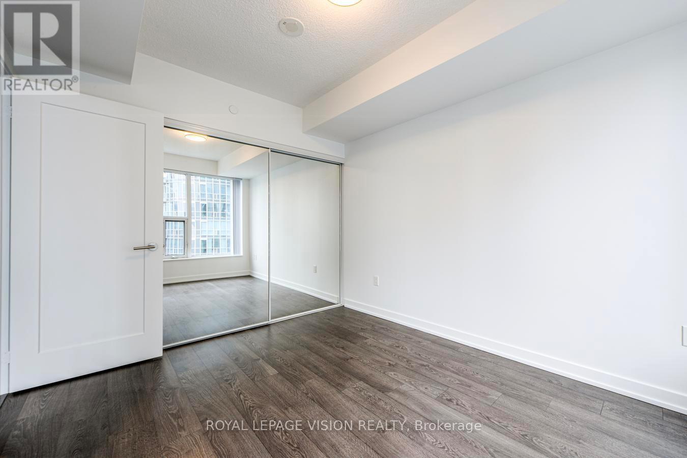 2409 - 10 York Street, Toronto, Ontario  M5J 0E1 - Photo 22 - C12474682